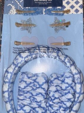 Roller Rabbit x Target Geo Hearts Headband/Wristbands/Clips Set BLUE
